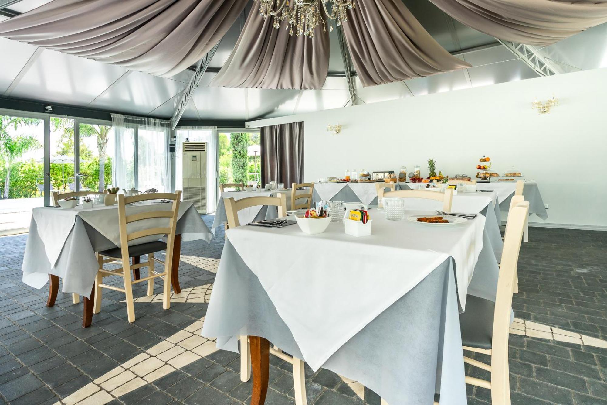Casale Delle Ronde B&B Latina Buitenkant foto