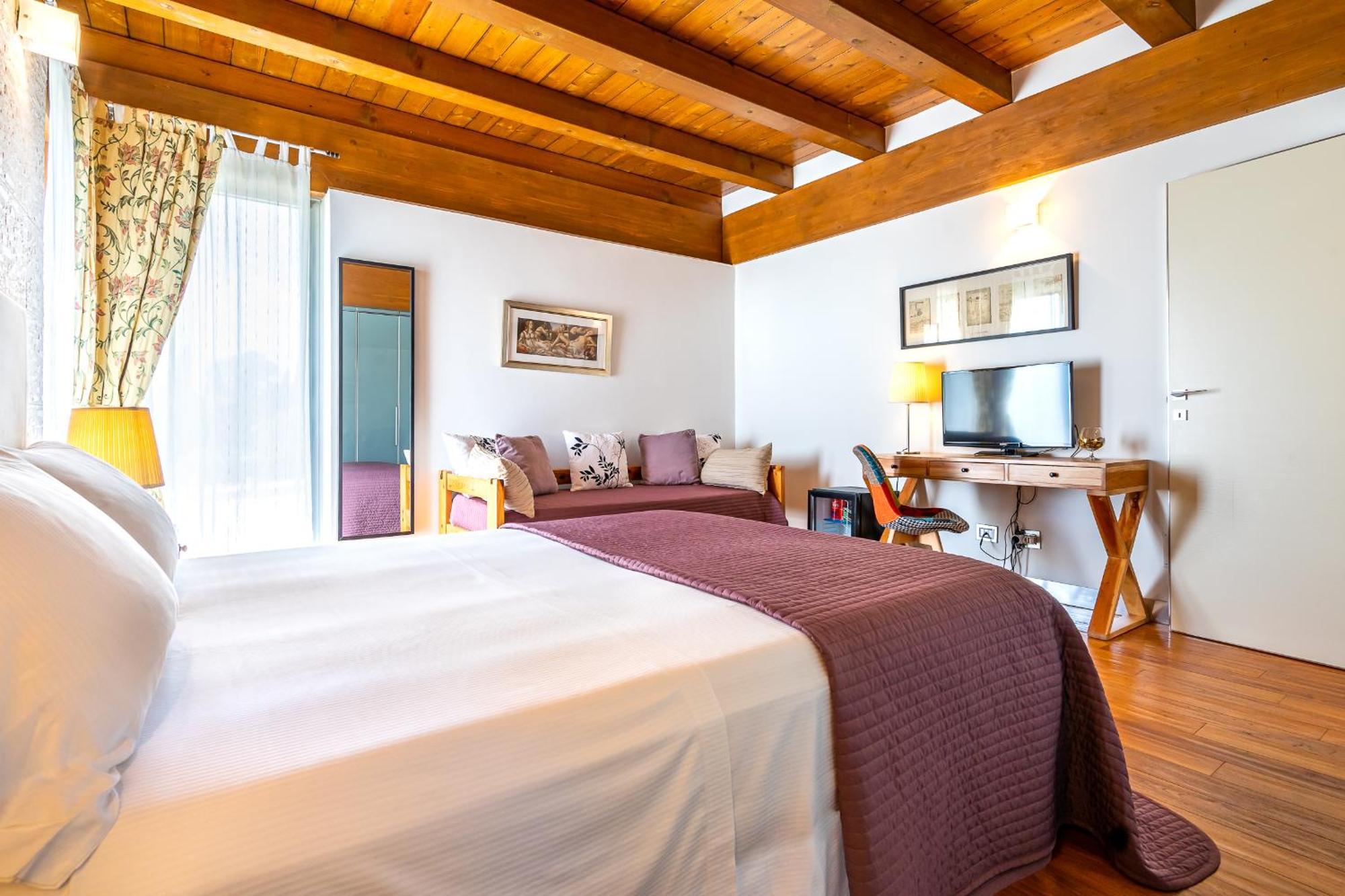 Casale Delle Ronde B&B Latina Buitenkant foto